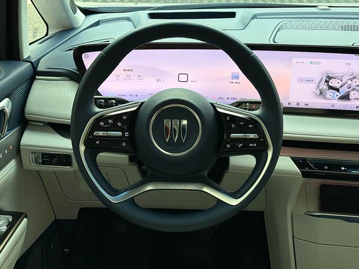 Фото 22 - Buick GL8 Hybrid