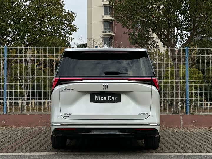 Фото 39 - Buick GL8 Hybrid