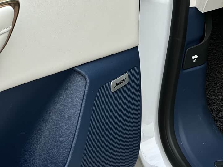 Фото 8 - Buick GL8 Hybrid