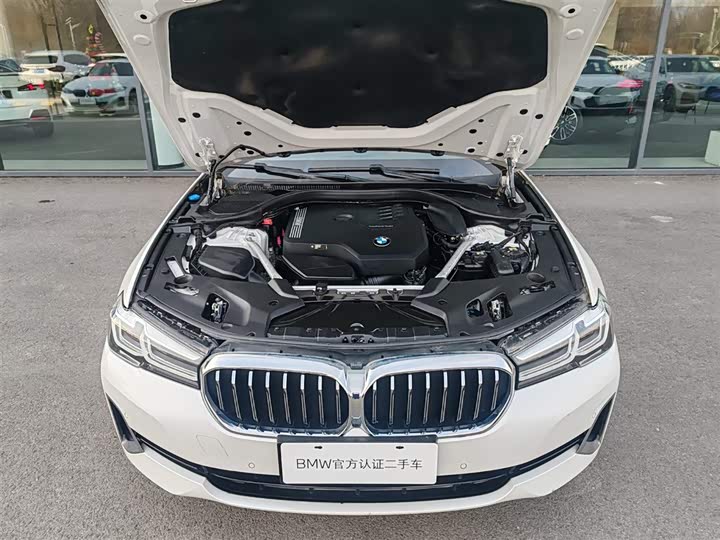 Фото 12 - BMW 5 Series