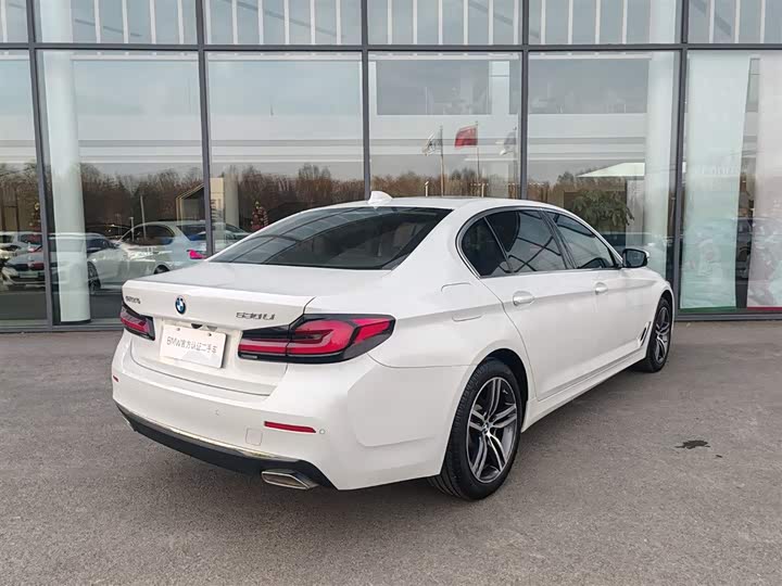 Фото 5 - BMW 5 Series