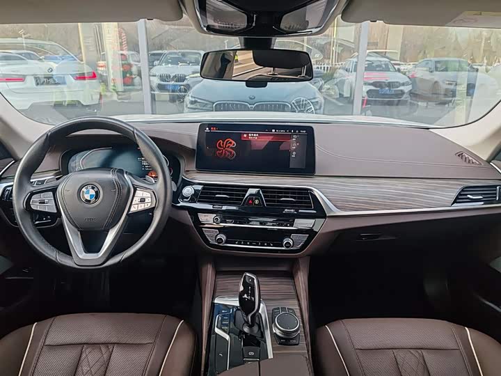 Фото 7 - BMW 5 Series
