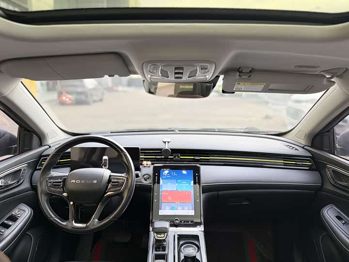 Фото 6 - Roewe RX5