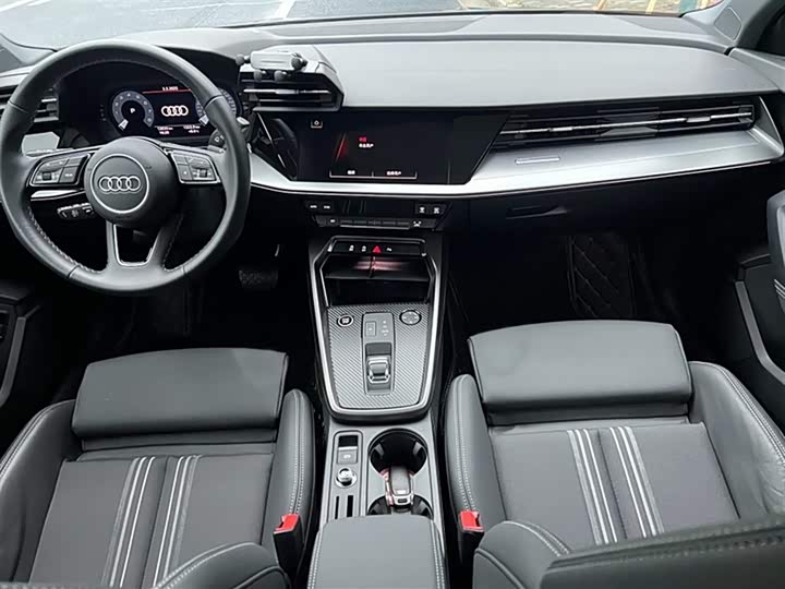 Фото 15 - Audi A3