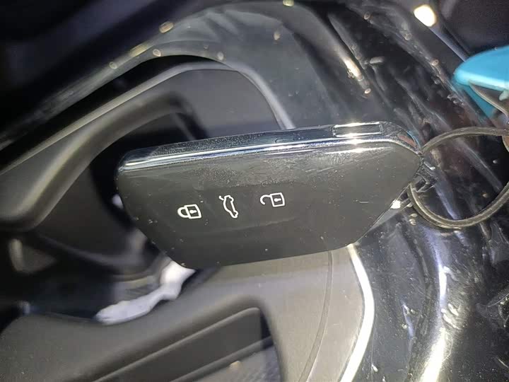 Фото 11 - Volkswagen ID.4 Crozz