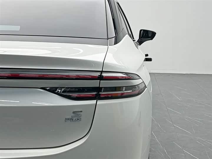 Фото 10 - GAC Aion S Plus