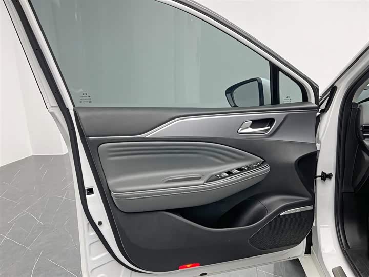 Фото 13 - GAC Aion S Plus