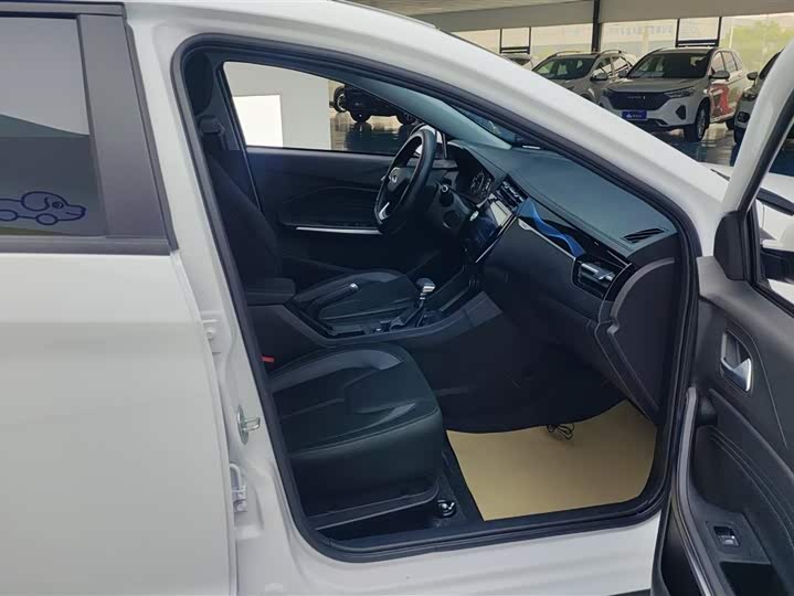 Фото 8 - Chery Tiggo 3x