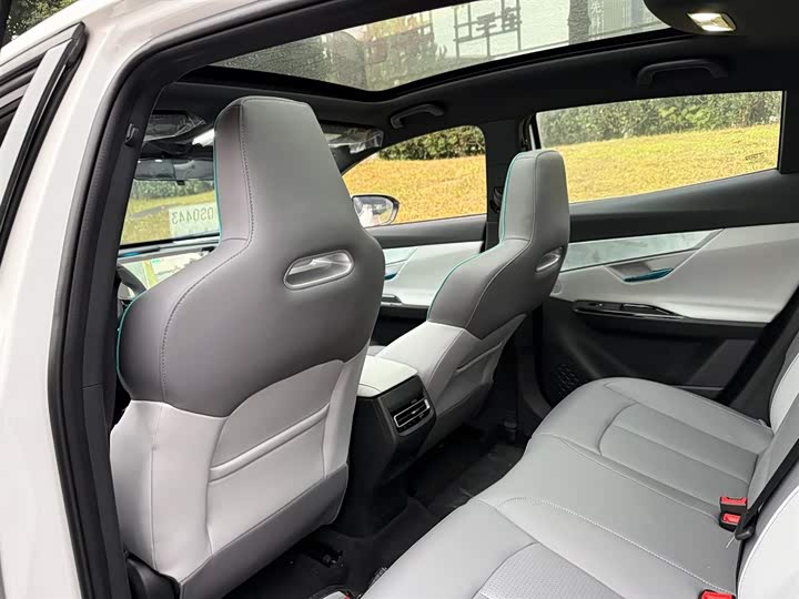 Фото 9 - Changan UNI-T