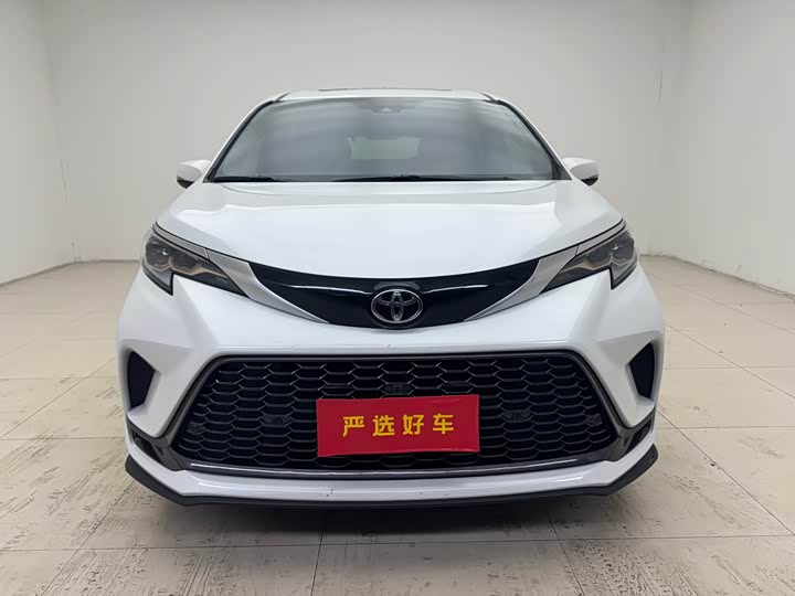 Фото 2 - Toyota Granvia