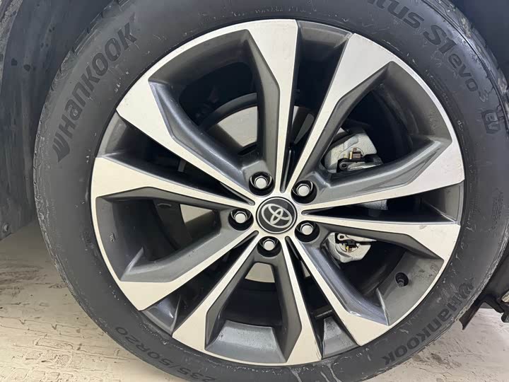 Фото 7 - Toyota Granvia