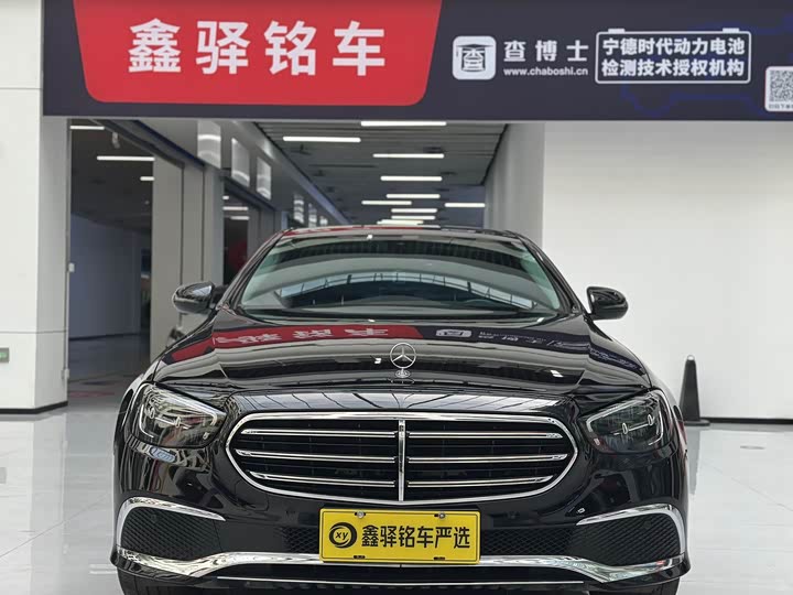 Фото 2 - Mercedes-Benz E-Class