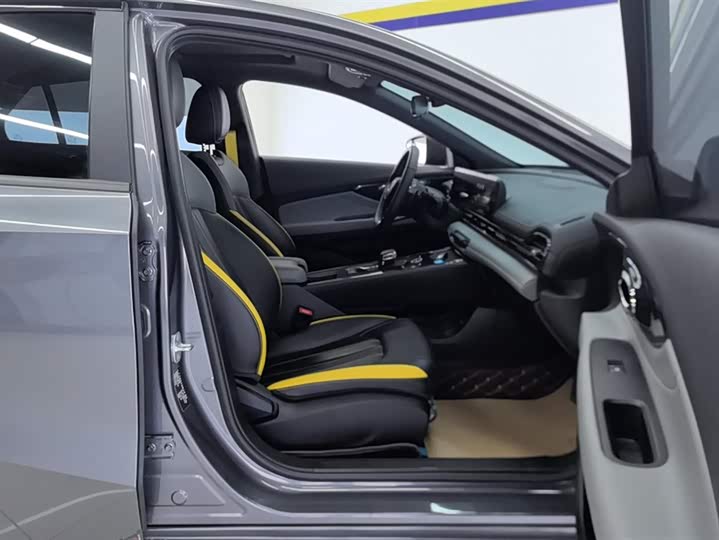 Фото 8 - GAC Trumpchi Empow R