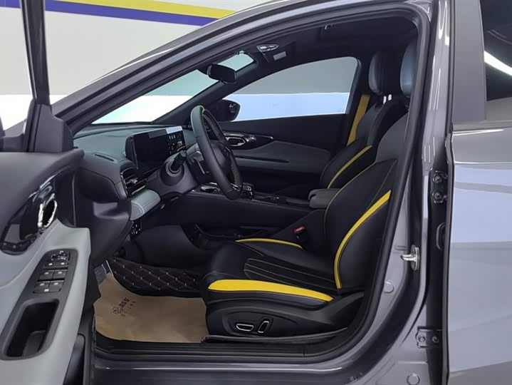 Фото 9 - GAC Trumpchi Empow R