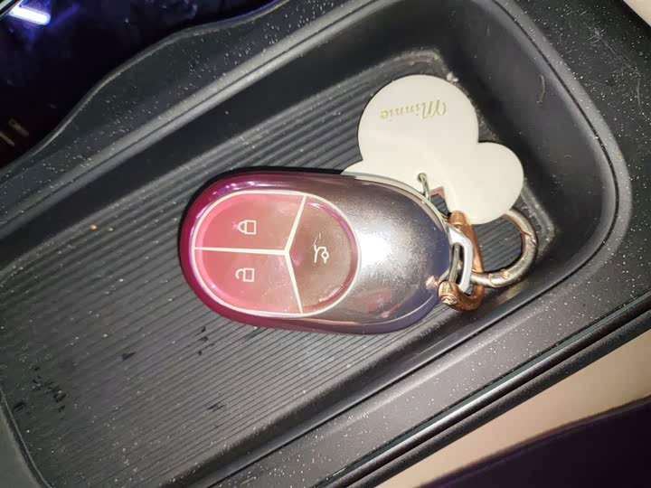 Фото 9 - Nio ET5T