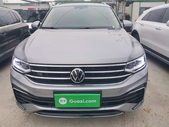 Фото 3 - Volkswagen Tiguan L Pro