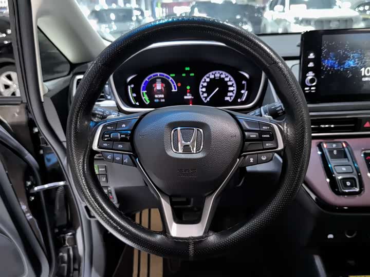 Фото 11 - Honda Elysion