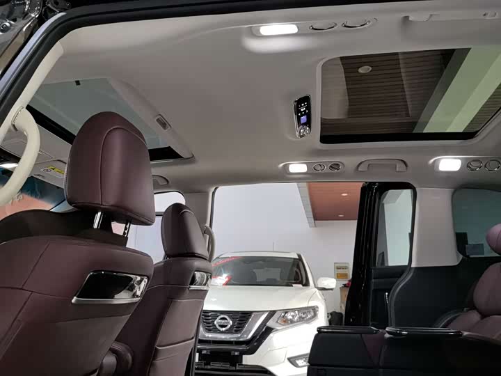 Фото 13 - Honda Elysion