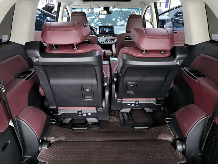 Фото 14 - Honda Elysion