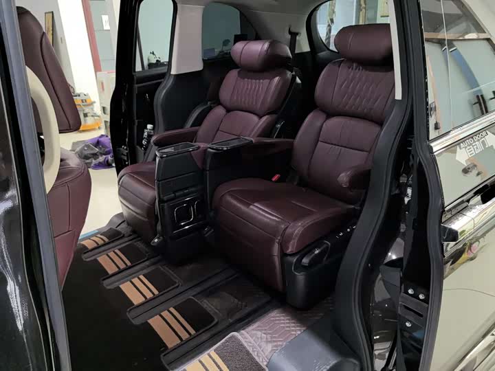 Фото 6 - Honda Elysion