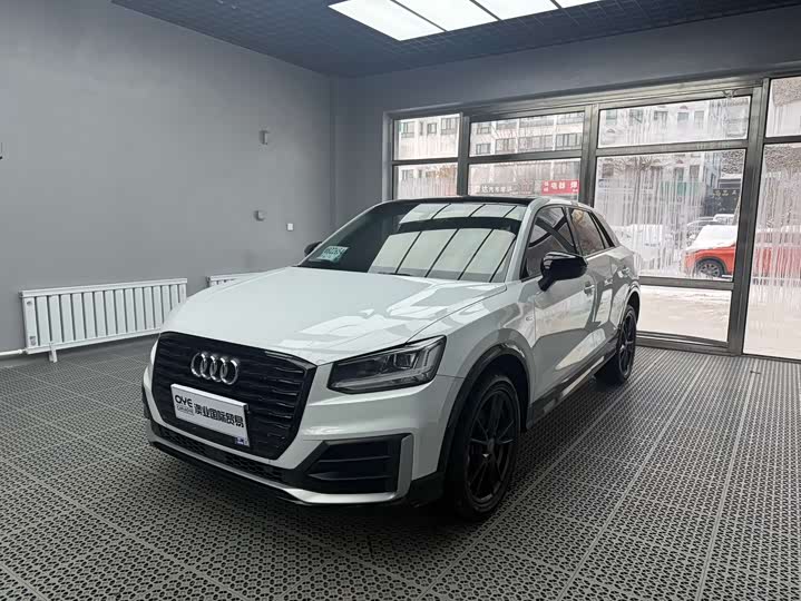 Фото 1 - Audi Q2L