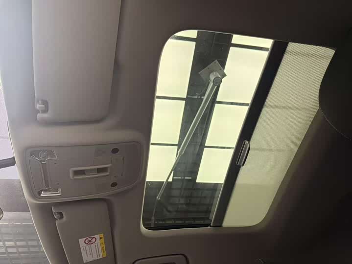 Фото 19 - Audi Q2L