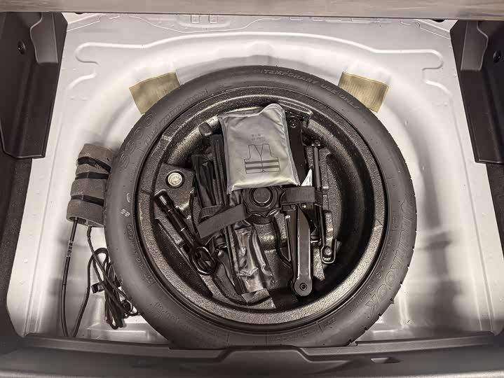 Фото 23 - Audi Q2L