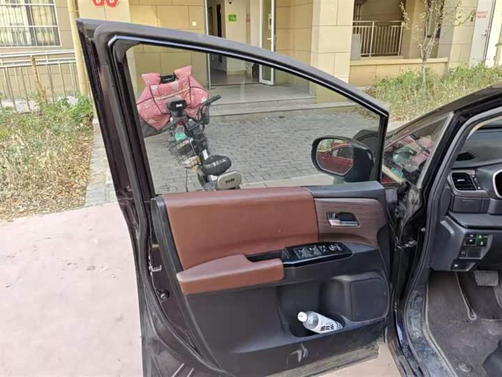 Фото 7 - Honda Odyssey