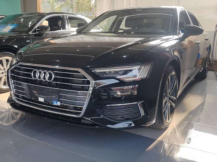 Фото 1 - Audi A6L