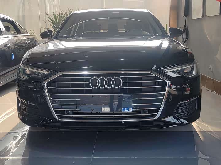 Фото 2 - Audi A6L