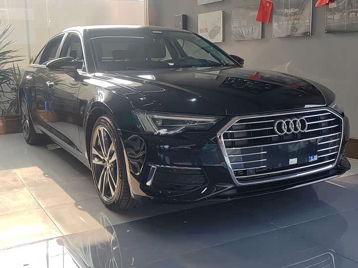 Фото 3 - Audi A6L