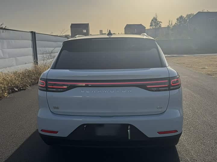 Фото 11 - Leapmotor C11