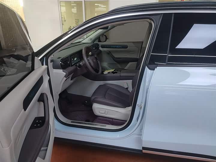 Фото 14 - Leapmotor C11