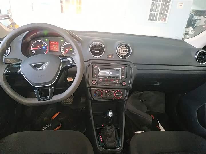 Фото 13 - Jetta VA3