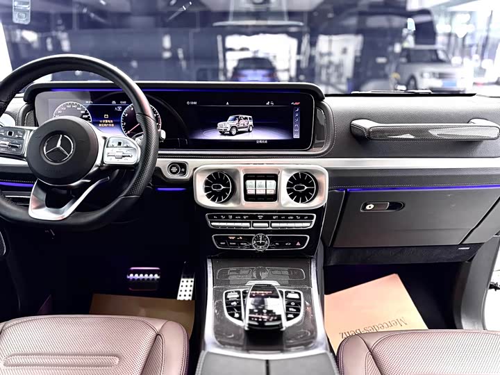 Фото 12 - Mercedes-Benz G-Class