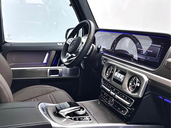 Фото 13 - Mercedes-Benz G-Class