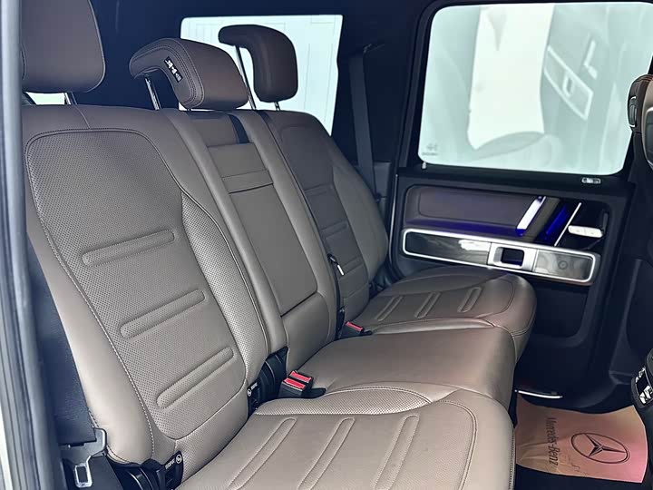 Фото 15 - Mercedes-Benz G-Class