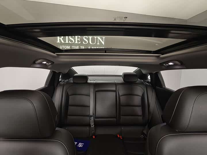 Фото 11 - Chevrolet Malibu XL