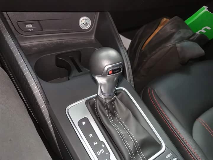 Фото 14 - Audi Q2L