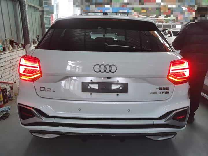 Фото 6 - Audi Q2L