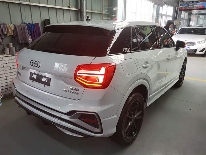 Фото 7 - Audi Q2L