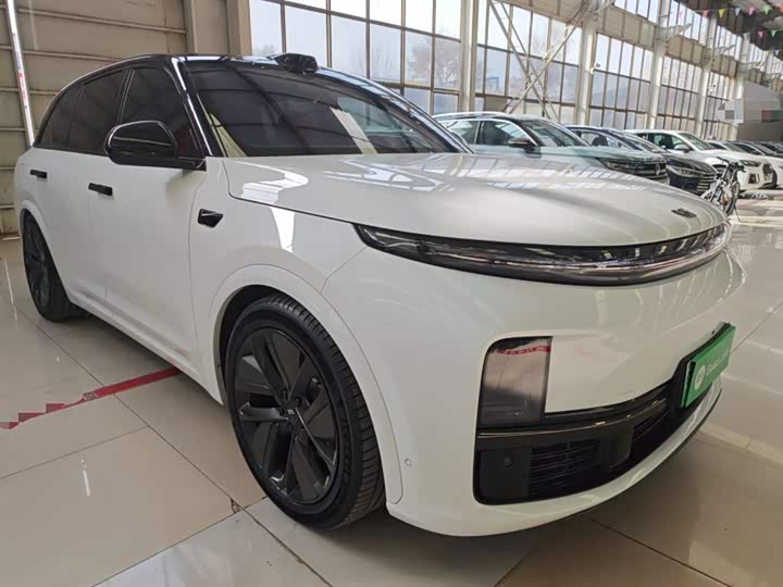 Фото 11 - LiXiang L7