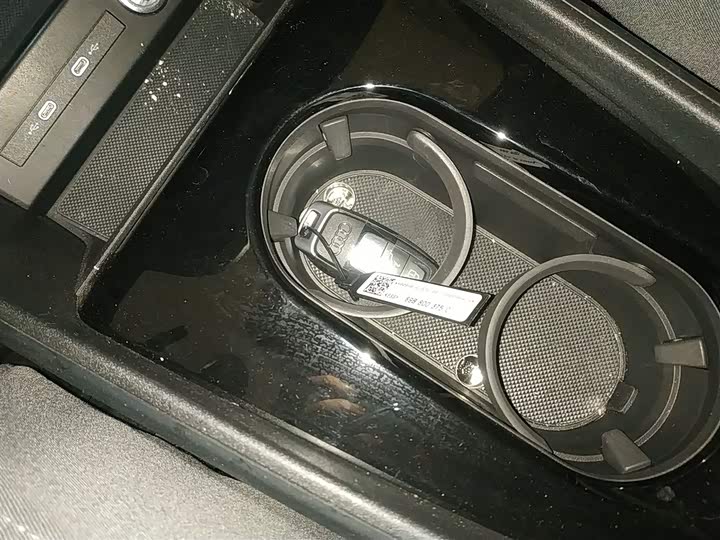 Фото 9 - Audi Q4 e-tron