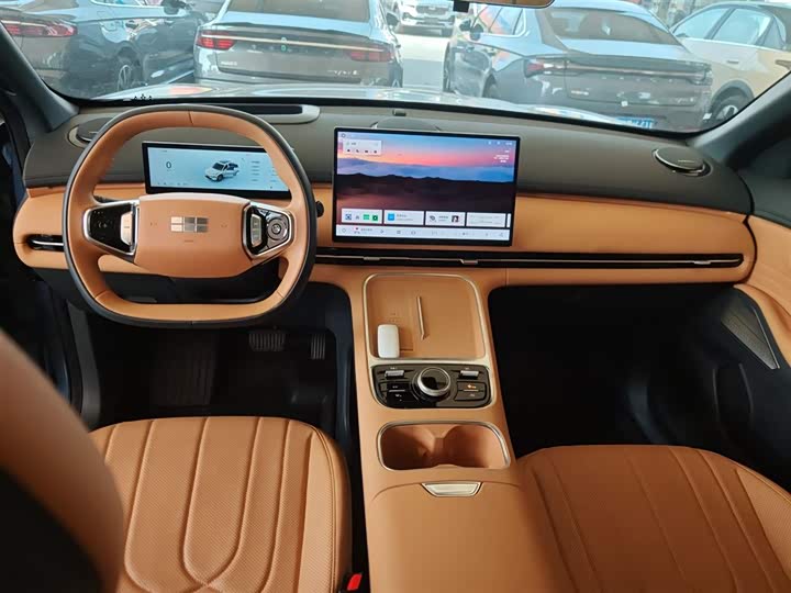 Фото 10 - Geely Galaxy Starship 7