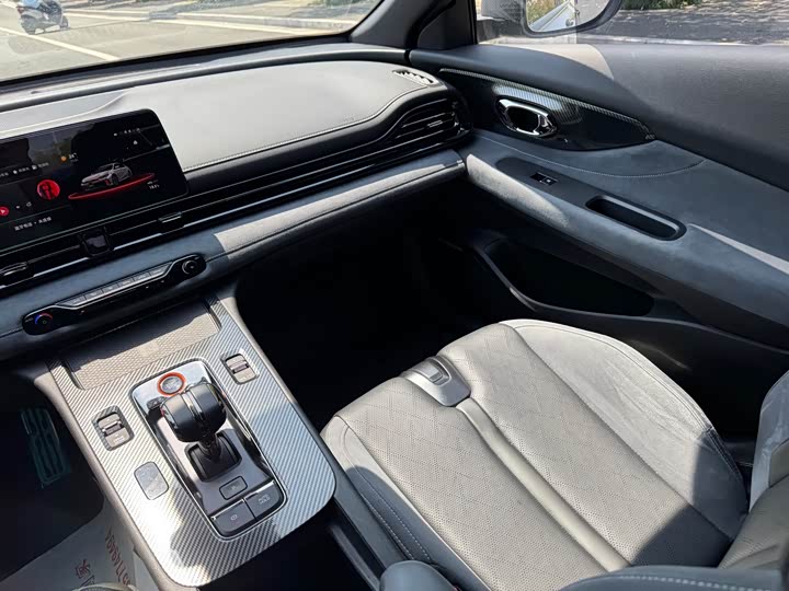 Фото 14 - GAC Trumpchi Empow R