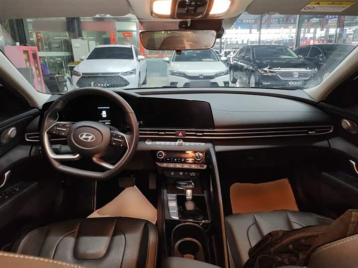 Фото 10 - Hyundai Elantra N line