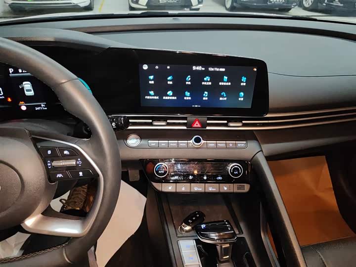 Фото 13 - Hyundai Elantra N line