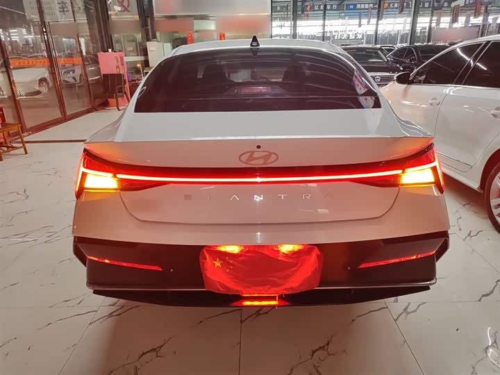 Фото 6 - Hyundai Elantra N line