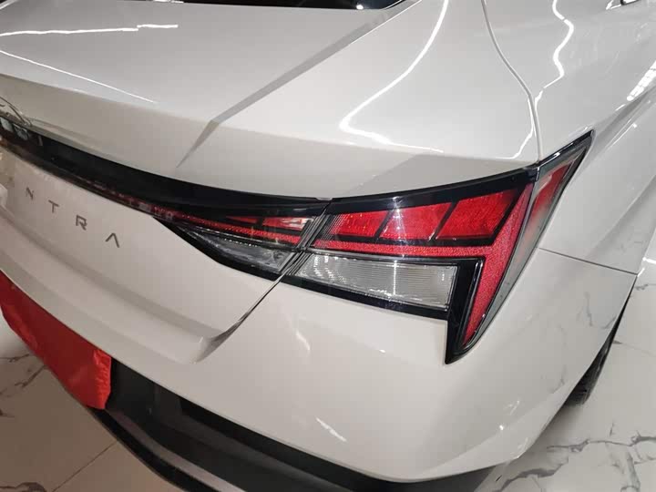 Фото 8 - Hyundai Elantra N line