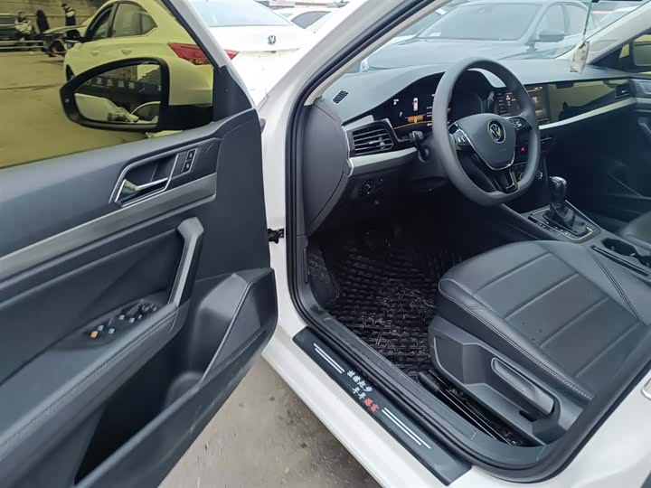 Фото 12 - Volkswagen Lavida